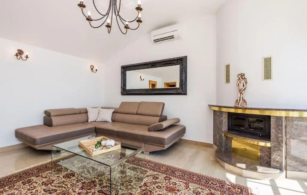 Vila Iris - Opatija By Villas Guide Breza